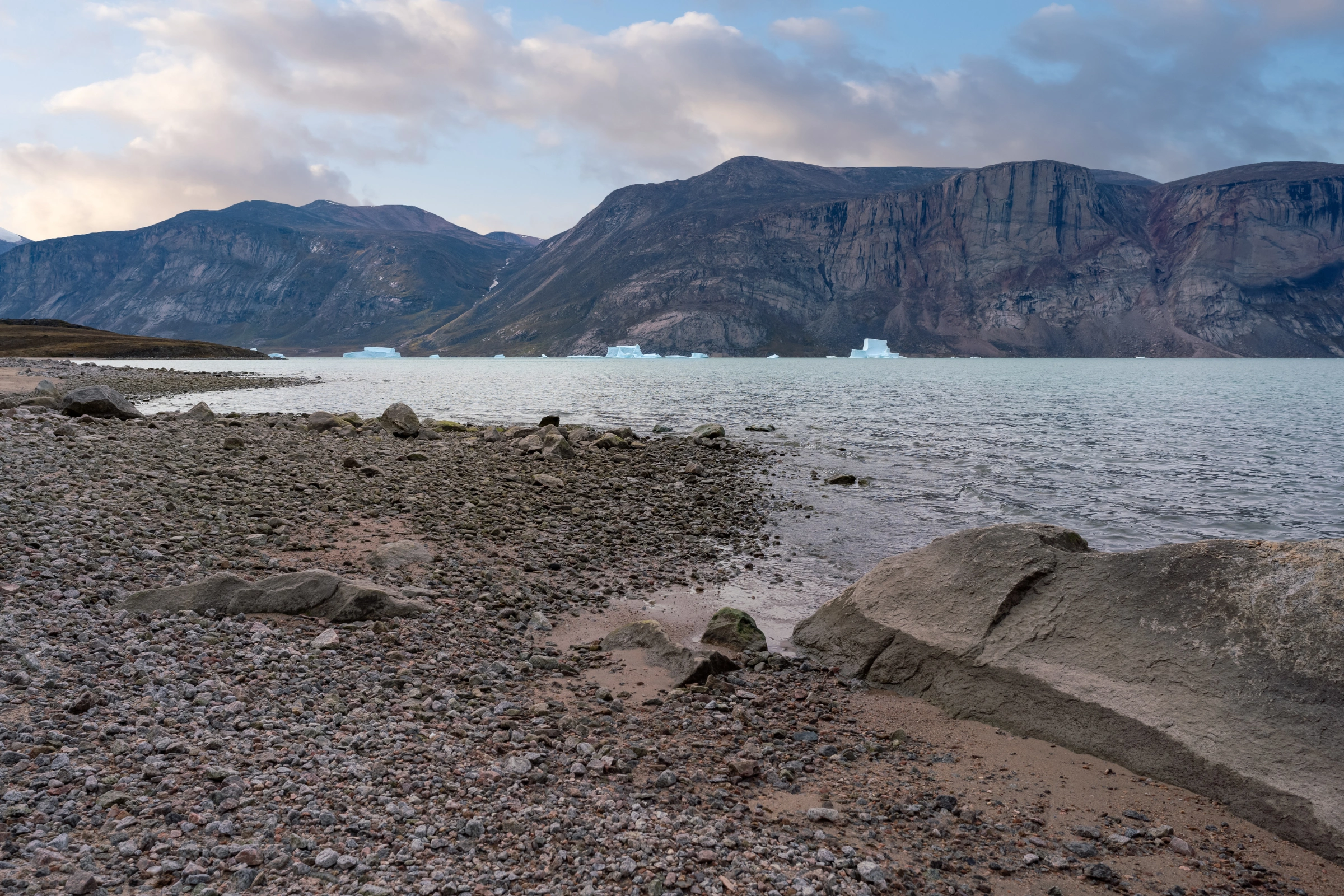 Pangnirtung,_Nunavut[1].webp